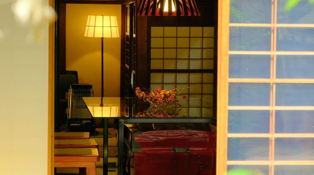 Optimiser les petits espaces : astuces venues des appartements japonais
